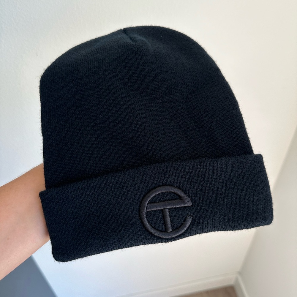 Telfar Beanie in Black